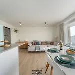 アパート Zwem & Zen - Spacious With Outdoor Pool ニーウポールト