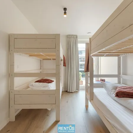 아파트 Zwem & Zen - Spacious With Outdoor Pool