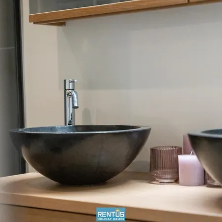 아파트 Zwem & Zen - Spacious With Outdoor Pool 니우포르트