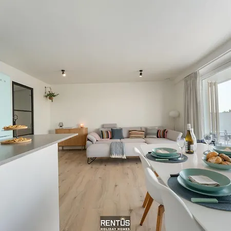 아파트 Zwem & Zen - Spacious With Outdoor Pool 니우포르트