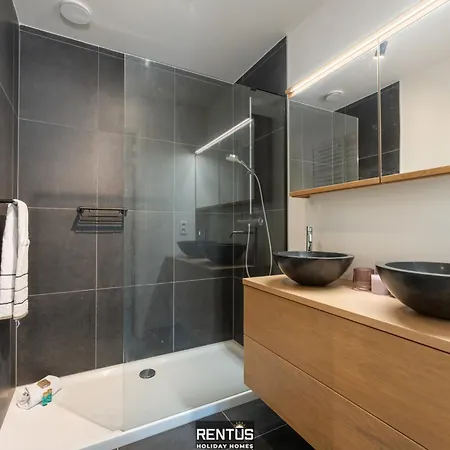 アパート Zwem & Zen - Spacious With Outdoor Pool